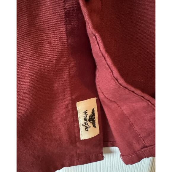 Mens Wrangler Work Shirt, Burgandy, comfort twill, short sleeve, Size L - Picture 4 of 9